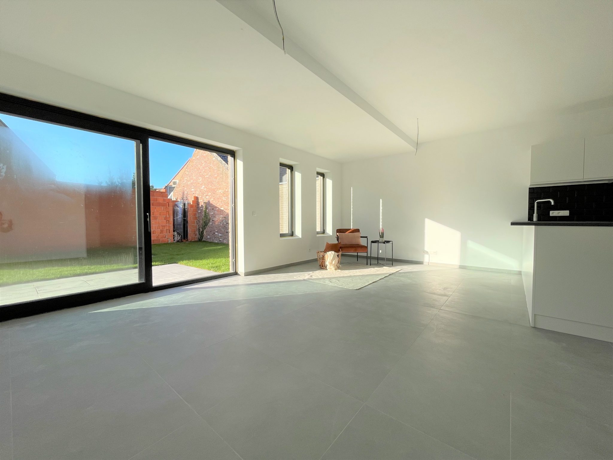 Nieuwbouwappartement-te-huur-haasdonk-beveren-twee-slaapkamers-autostaanplaats